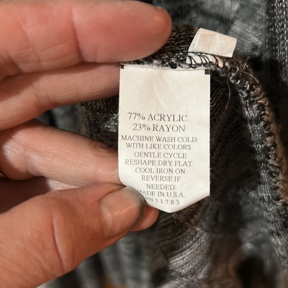 Maurice’s vest top gray/black soft - Picture 5 of 6